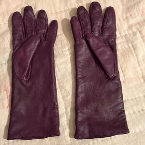 Danier purple leather gloves, size medium